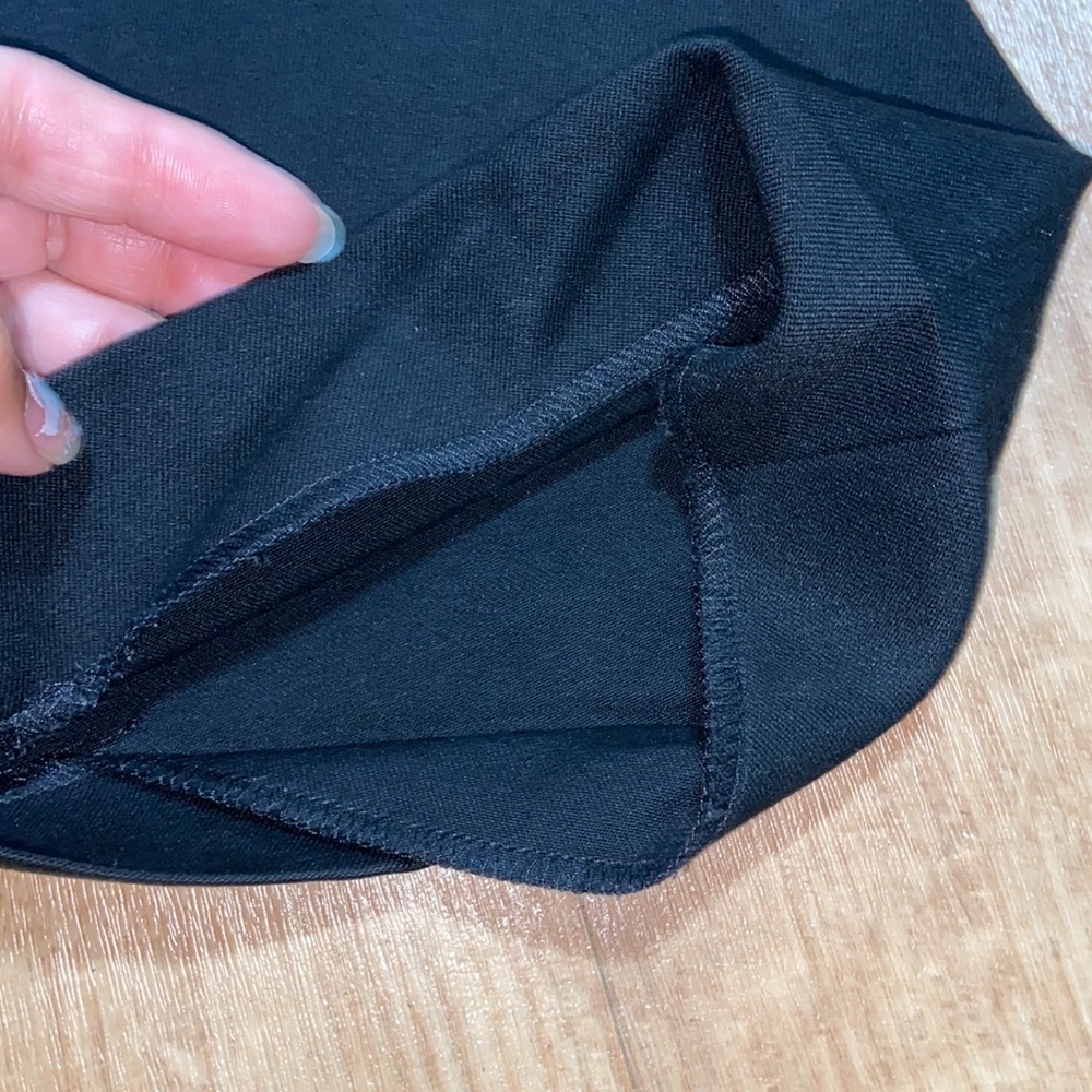 Black Express Columnist Barely Boot Size 4s - image 2